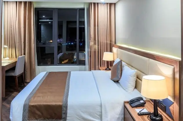 Deluxe Tek Büyük Yataklı Oda