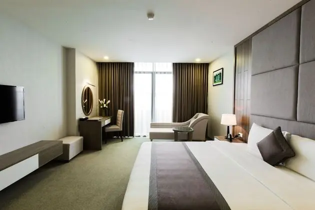 Deluxe Tek Büyük Yataklı Oda