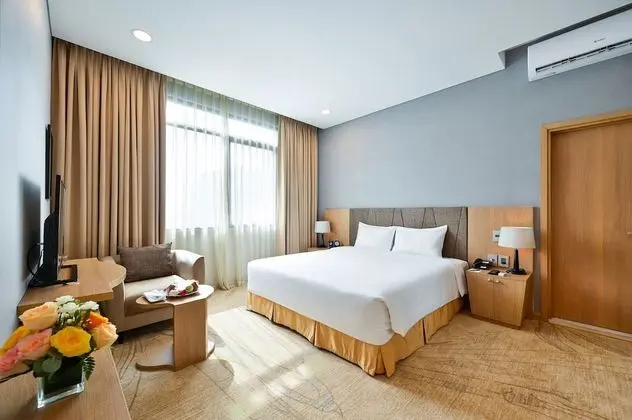 Premium Tek Büyük Yataklı Oda