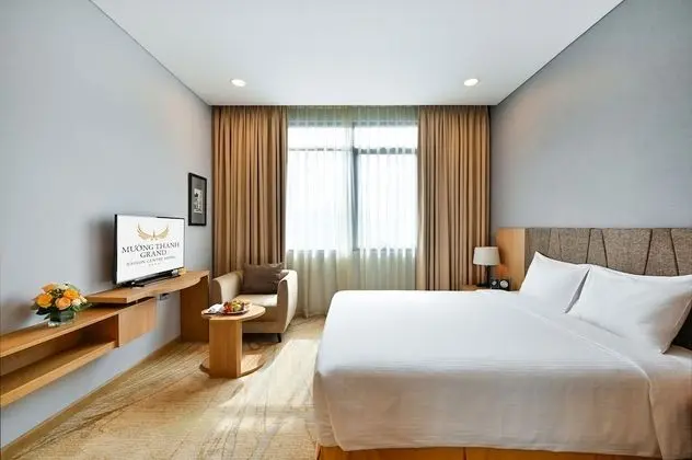 Premium Tek Büyük Yataklı Oda