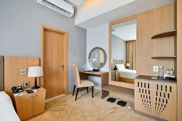 Premium Tek Büyük Yataklı Oda