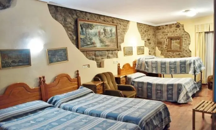 Dört Kişilik Oda