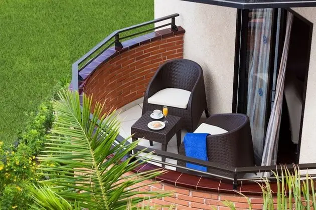 Standard Tek Büyük veya İki Ayrı Yataklı Oda, Balkon