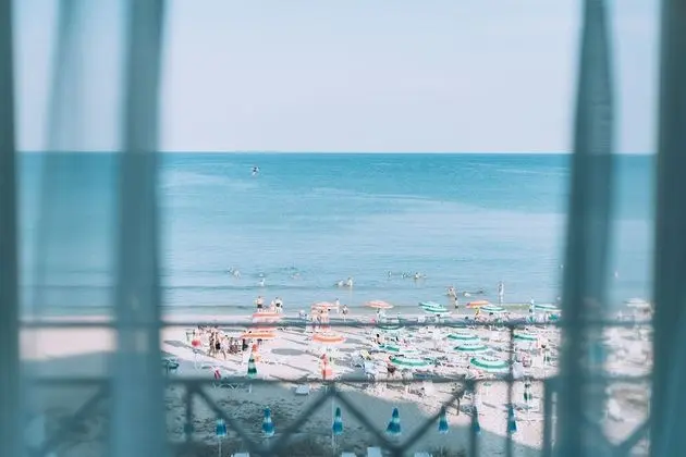 Tek Büyük Yataklı Oda, Deniz Manzaralı