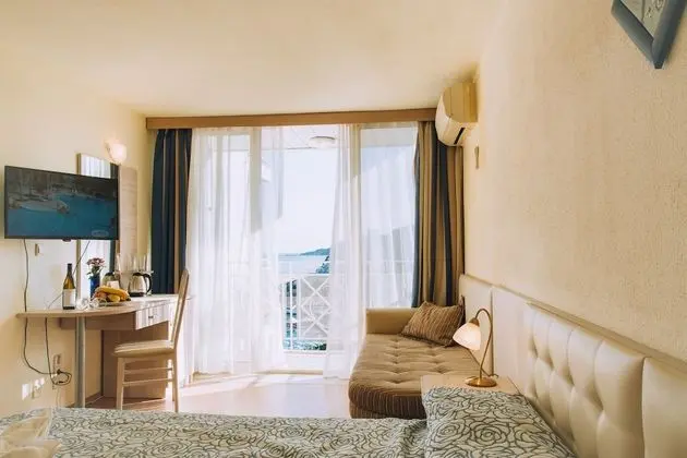 Tek Büyük Yataklı Oda, Deniz Manzaralı