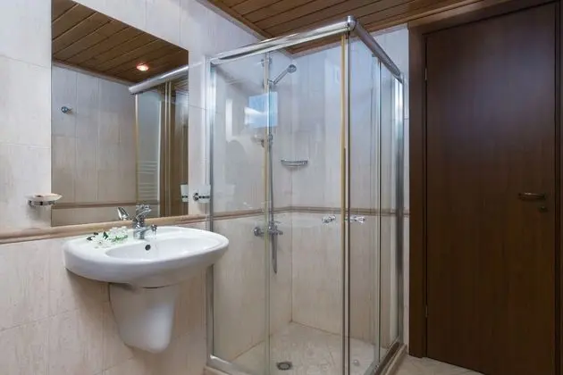 Standard Oda (Free Sauna & Steam Bath)