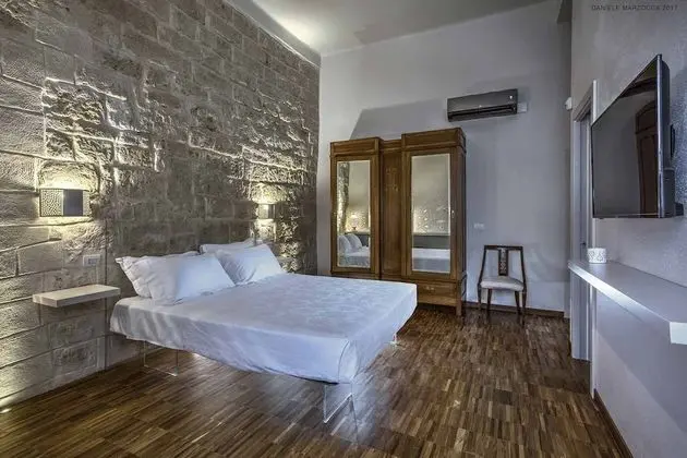 Deluxe Tek Büyük Yataklı Oda (Bianca)