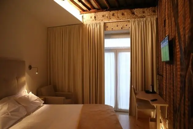 Queen Couple Room