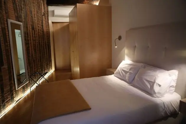 Queen Couple Room
