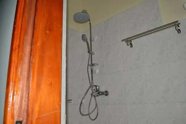 Tek Büyük Yataklı Oda, Sigara İçilmez