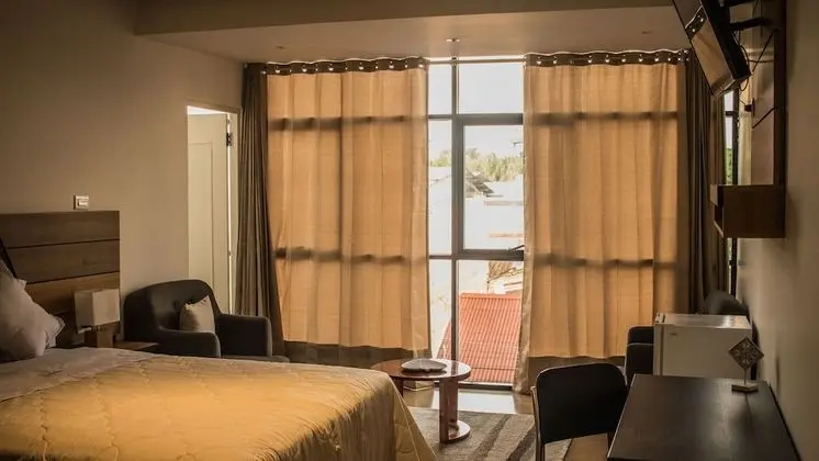 Deluxe Tek Büyük Yataklı Oda