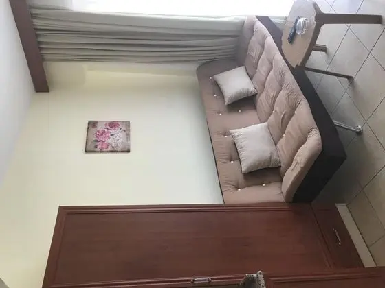 Apartment, Havuz Manzaralı
