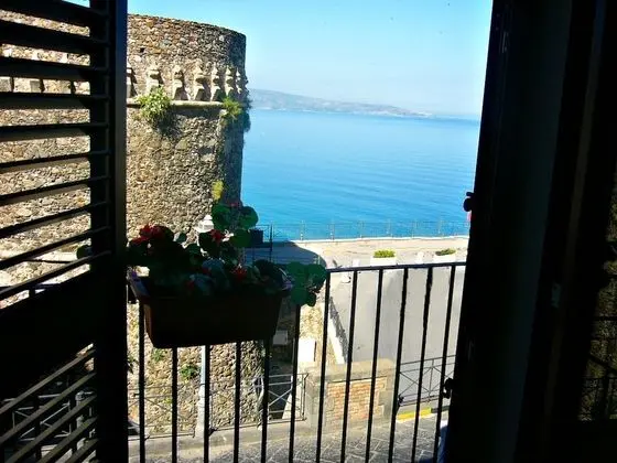 Standard Tek Büyük veya İki Ayrı Yataklı Oda, Deniz Manzaralı