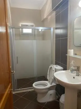 Ekonomik Oda, Giriş Katı