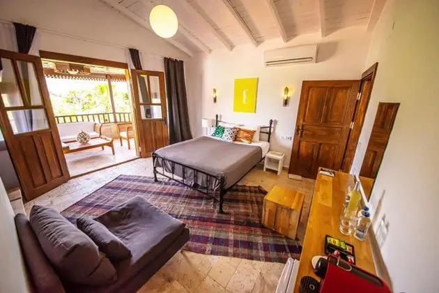 Suite, Havuz Manzaralı, Şömineli ve Jakuzili