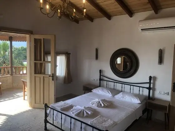 Suite, Havuz Manzaralı, Şömineli ve Jakuzili