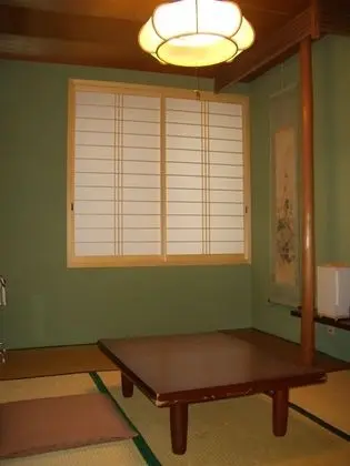 Traditional Oda (Japanese Style, for 1 Guest)