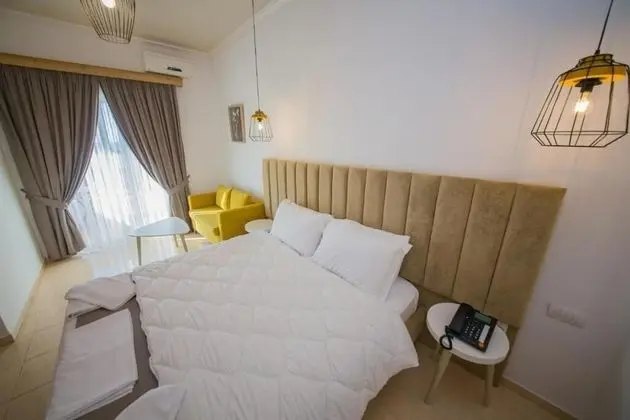Tek Büyük Yataklı Oda, Balkon