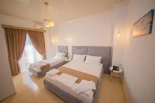 Üç Kişilik Oda, Balkon