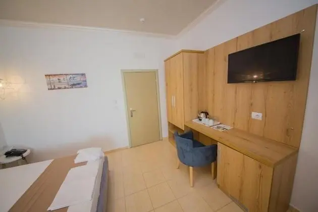 Üç Kişilik Oda, Balkon