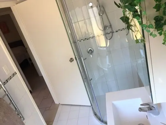 Tek Büyük Yataklı Oda, 1 Büyük (Queen) Boy Yatak, Ortak Banyo