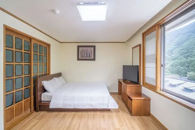 P02) Bed Pension for 4 people (Kitchenette)