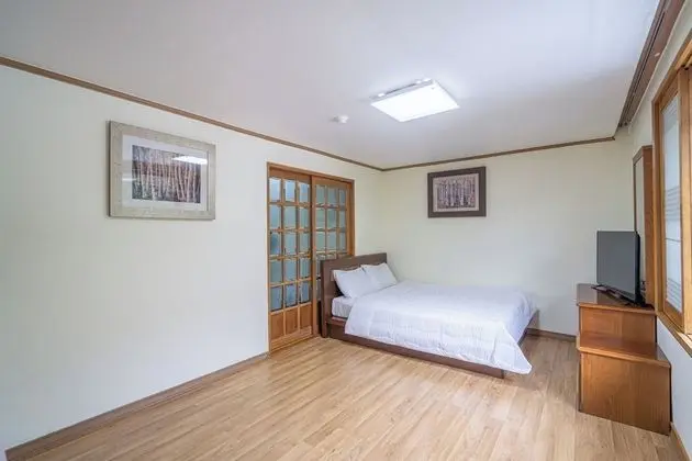 P02) Bed Pension for 4 people (Kitchenette)