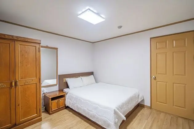 P03) Pension Room for 5 people (Kitchenette)