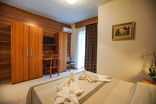 Tek Büyük Yataklı Oda