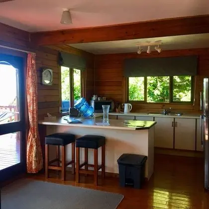 Villa (  3  )