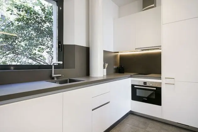 Superior Apartment, 2 Bedrooms, 1 or 2 Bathrooms