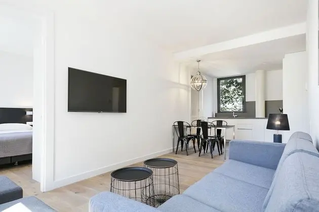 Superior Apartment, 2 Bedrooms, 1 or 2 Bathrooms