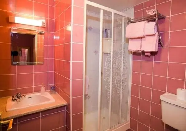 Tek Kişilik Oda, Banyolu/Duşlu