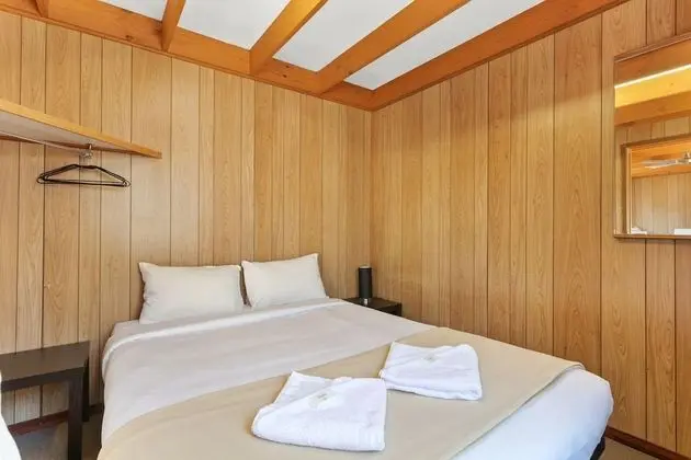 Budget Cabin- 4 Berth