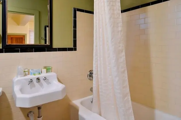 Süit, 1 Büyük (Queen) Boy Yatak