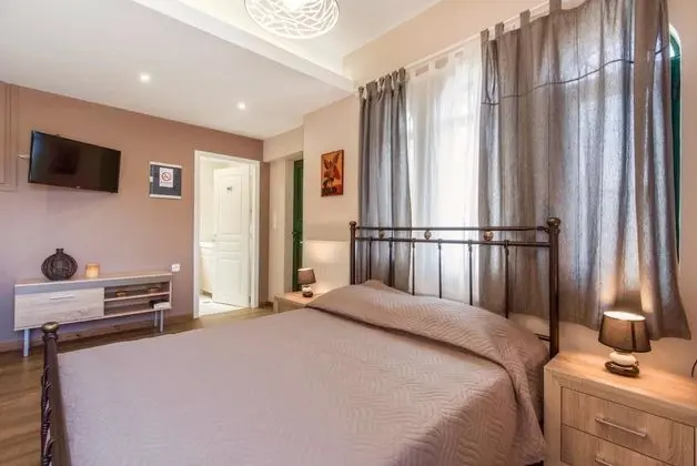 Villa, Sigara İçilebilir