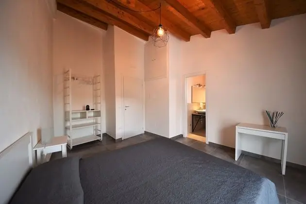 Classic Tek Büyük Yataklı Oda