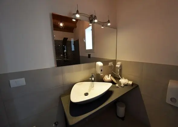 Classic Tek Büyük Yataklı Oda