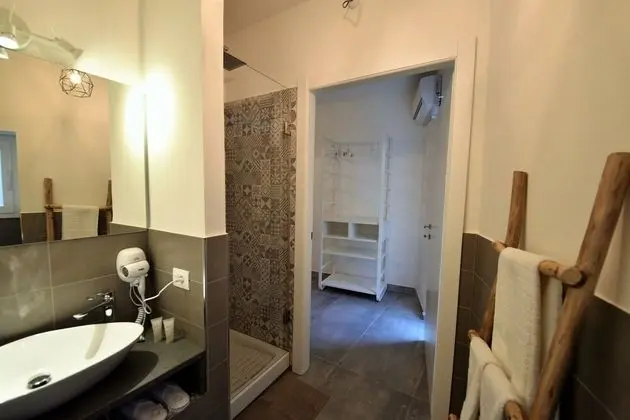 Classic Tek Büyük Yataklı Oda