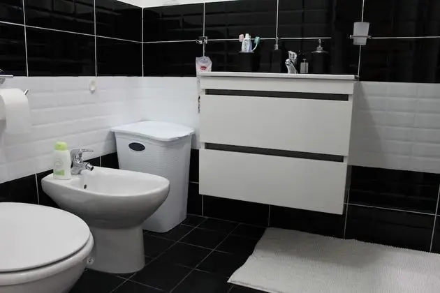 Basic Dört Kişilik Oda, Sigara İçilmez