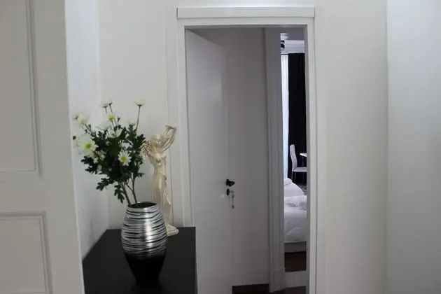 Basic Oda, Sigara İçilmez