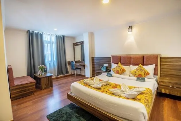 Premium Tek Büyük Yataklı Oda