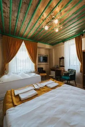 Deluxe Suite, Jakuzili