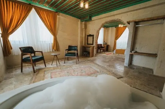 Deluxe Suite, Jakuzili
