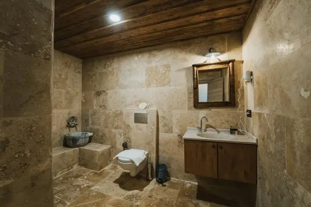 Deluxe Suite, Jakuzili