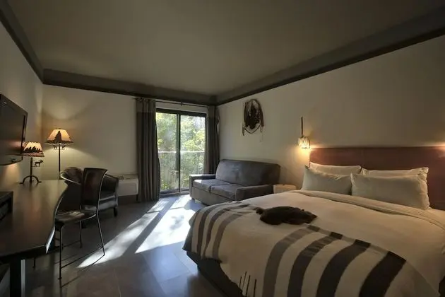 Comfort Oda, 1 Büyük (Queen) Boy Yatak ve Çekyat