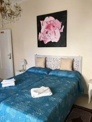 İki Ayrı Yataklı Oda, 2 Tek Kişilik Yatak