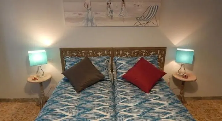 İki Ayrı Yataklı Oda, 2 Tek Kişilik Yatak, Ortak Banyo