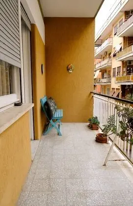 Tek Kişilik Oda, Ortak Banyo