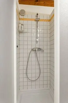 Classic Tek Büyük Yataklı Oda
